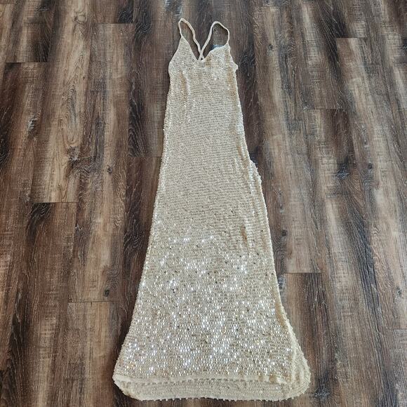 Retrofete Marie Crochet Maxi Dress in Gold Cream Size M/L NWT Sleeveless - Picture 3 of 13
